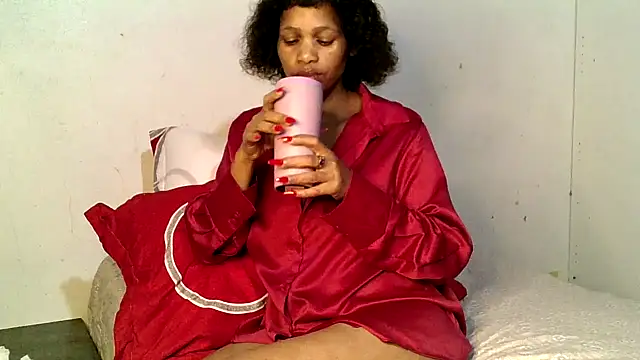 Snapshot of Mabelle_Eveline chatting on 03.14.26 Mabelle Eveline online show from 03.14.26