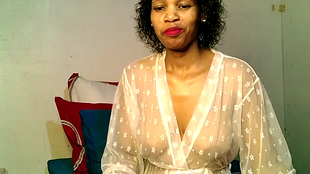Snapshot of Mabelle_Eveline chatting on 04.29.26 Mabelle Eveline online show from 04.29.26