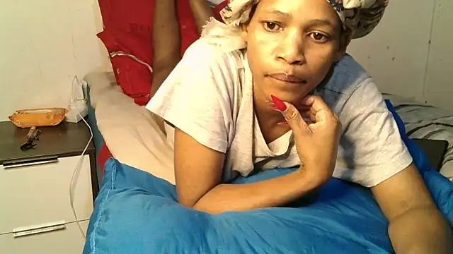Snapshot of Mabelle_Eveline chatting on 05.24.26 Mabelle Eveline online show from 05.24.26