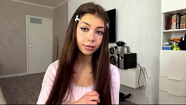 Snapshot of You_Club_Winx chatting on 03.19.26 You Club Winx online show from 03.19.26