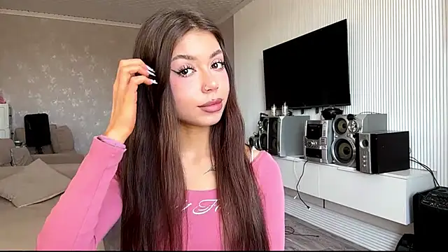 Snapshot of You_Club_Winx chatting on 04.15.26 You Club Winx online show from 04.15.26