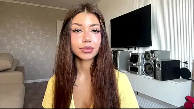 Snapshot of You_Club_Winx chatting on 05.14.26 You Club Winx online show from 05.14.26