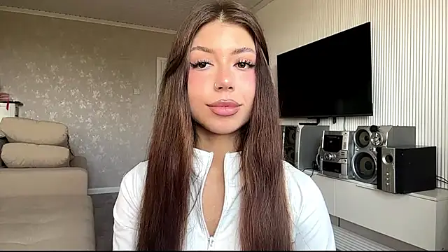 Snapshot of You_Club_Winx chatting on 05.23.26 You Club Winx online show from 05.23.26