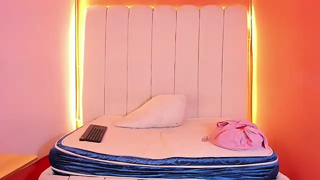 Snapshot of NaughtyVibes_OS chatting on 02.10.26 NaughtyVibes OS online show from 02.10.26