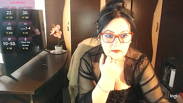 Snapshot of exiMIlf chatting on 03.18.26 exiMIlf online show from 03.18.26