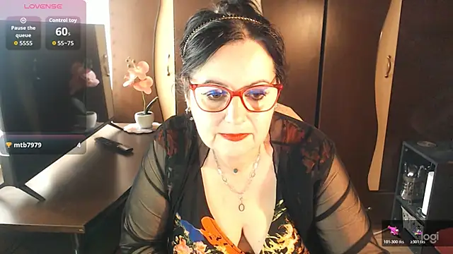 Snapshot of exiMIlf chatting on 03.24.26 exiMIlf online show from 03.24.26