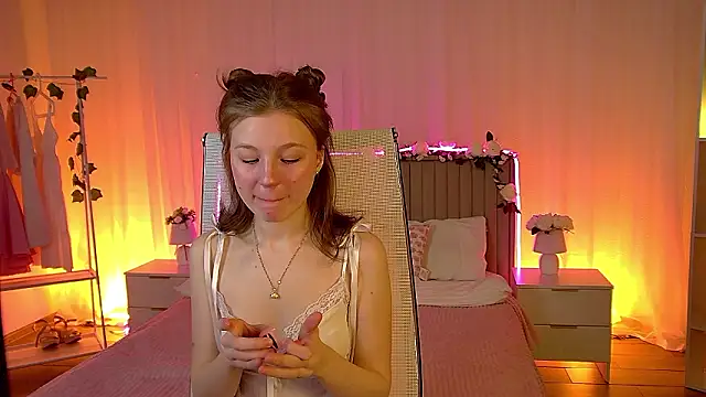 ElliFrankenweenie online show from 03.15.26