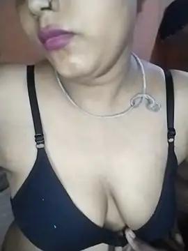 Snapshot of Nency_Love143 chatting on 05.18.26 Nency Love143 online show from 05.18.26