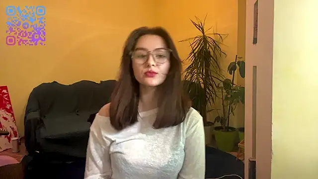 Snapshot of Ashleymons chatting on 02.18.26 Ashleymons online show from 02.18.26