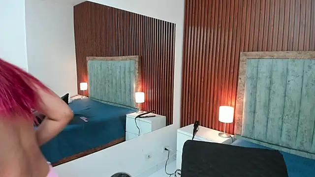 Karina Towers online show from 03.31.26