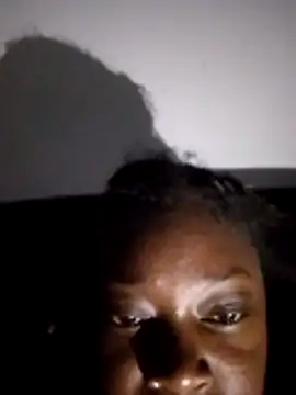 Snapshot of anghelina2000 chatting on 02.13.26 anghelina2000 online show from 02.13.26