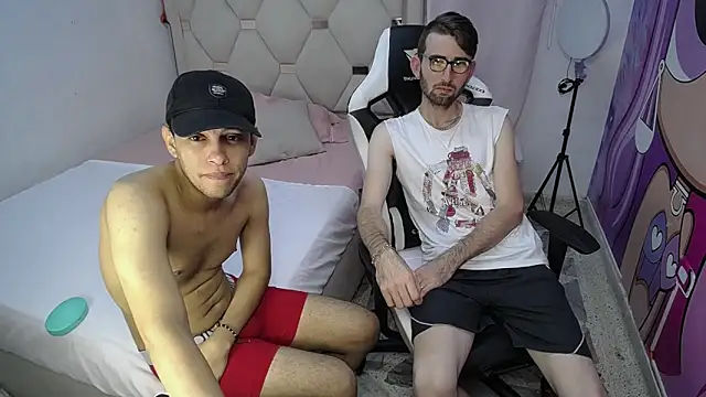 Top and bottom online show from 02.22.26