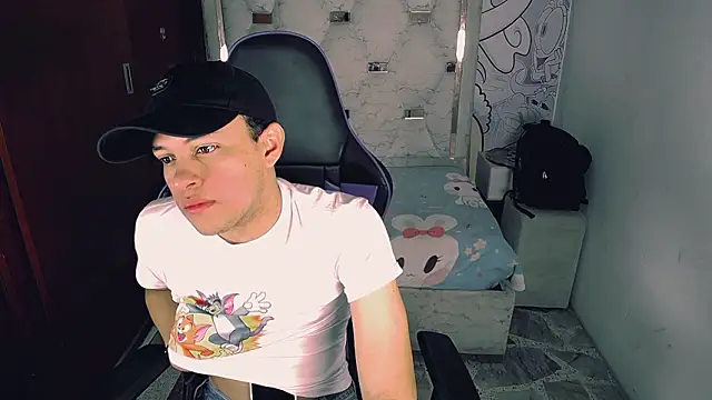 Top and bottom online show from 03.23.26