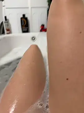 Snapshot of Ninimaus chatting on 03.01.26 Ninimaus online show from 03.01.26