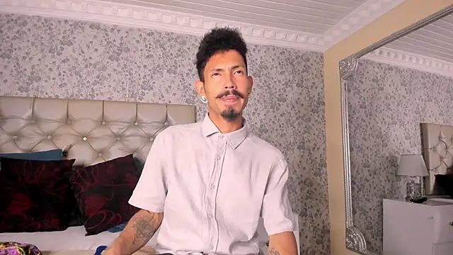 NoaahTylor online show from 04.02.26