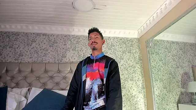 NoaahTylor online show from 04.14.26