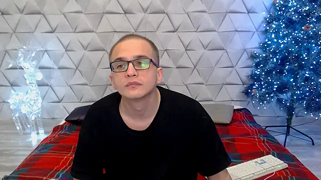 Pure Aura online show from 02.22.26