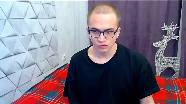 Pure Aura online show from 03.03.26