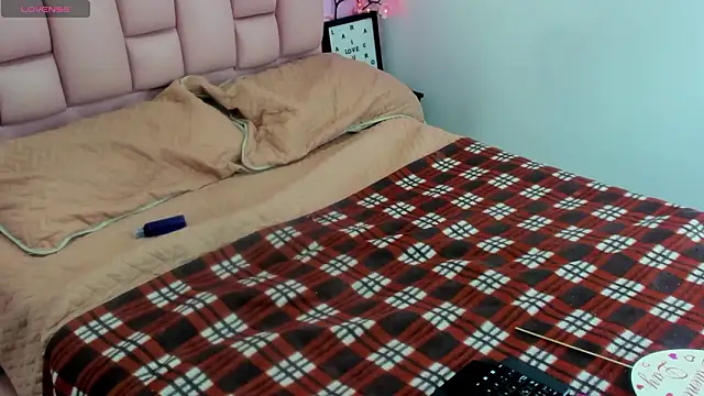 emma cg online show from 03.09.26