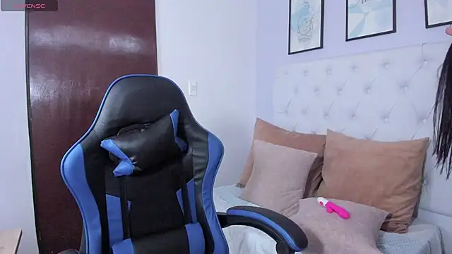 Snapshot of angeline_lara chatting on 02.23.26 angeline lara online show from 02.23.26