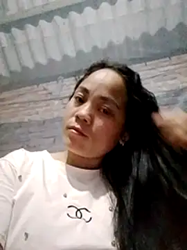 Snapshot of molly-xx chatting on 02.15.26 molly-xx online show from 02.15.26