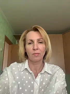 Snapshot of VeltaMur975 chatting on 02.19.26 VeltaMur975 online show from 02.19.26