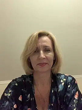 Snapshot of VeltaMur975 chatting on 02.22.26 VeltaMur975 online show from 02.22.26