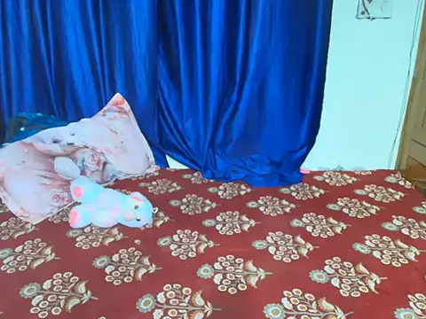 Snapshot of its-sarika01 chatting on 04.17.26 its-sarika01 online show from 04.17.26