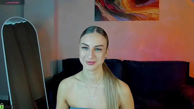 Snapshot of Silen_Tori chatting on 02.19.26 Silen Tori online show from 02.19.26