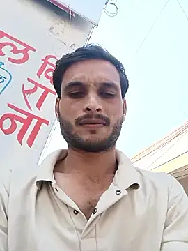 Snapshot of Beinghorny83 chatting on 04.03.26 Beinghorny83 online show from 04.03.26