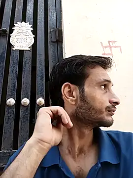 Snapshot of Beinghorny83 chatting on 04.05.26 Beinghorny83 online show from 04.05.26