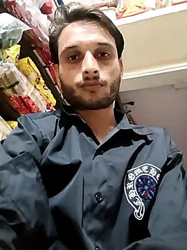 Snapshot of Beinghorny83 chatting on 04.05.26 Beinghorny83 online show from 04.05.26