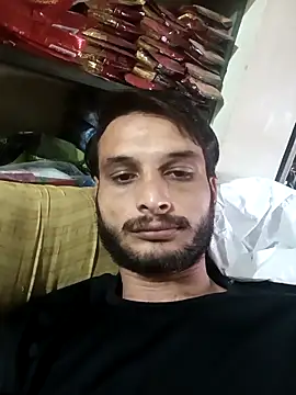 Snapshot of Beinghorny83 chatting on 04.16.26 Beinghorny83 online show from 04.16.26