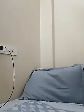 Snapshot of notanerd22 chatting on 04.15.26 notanerd22 online show from 04.15.26