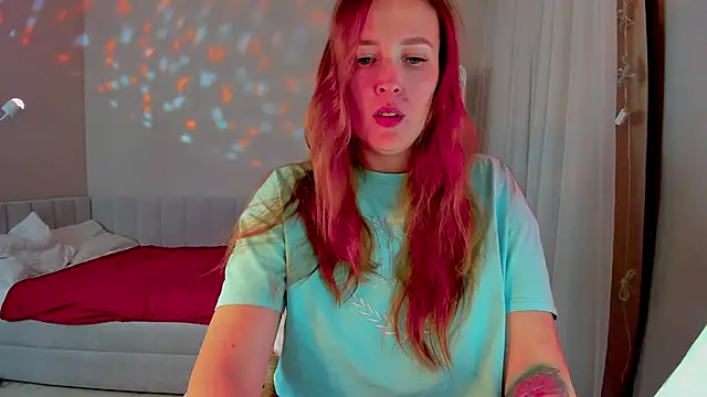 Snapshot of she_wolf chatting on 03.04.26 she wolf online show from 03.04.26