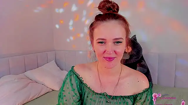 Snapshot of she_wolf chatting on 03.24.26 she wolf online show from 03.24.26