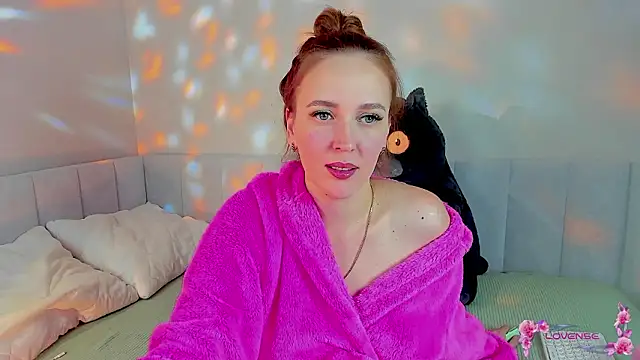 Snapshot of she_wolf chatting on 03.25.26 she wolf online show from 03.25.26