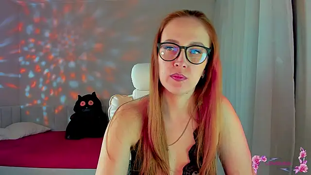 Snapshot of she_wolf chatting on 04.06.26 she wolf online show from 04.06.26