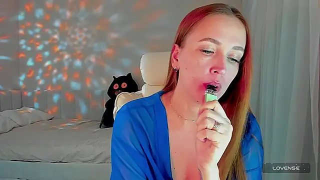 Snapshot of she_wolf chatting on 04.09.26 she wolf online show from 04.09.26