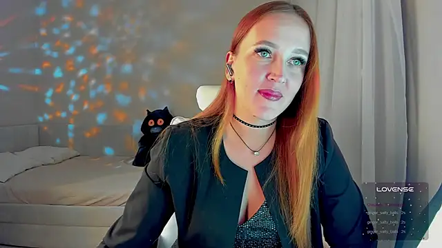 Snapshot of she_wolf chatting on 04.13.26 she wolf online show from 04.13.26