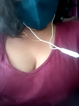 Snapshot of Mnra43 chatting on 02.18.26 Mnra43 online show from 02.18.26