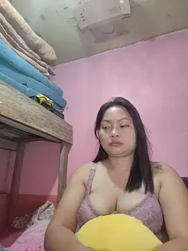 Snapshot of sweety_pie18 chatting on 03.15.26 sweety pie18 online show from 03.15.26