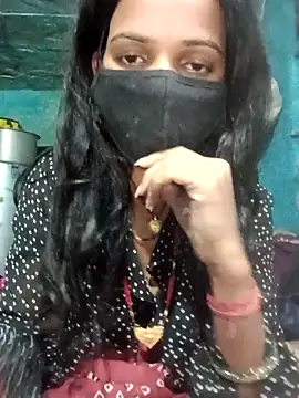 Snapshot of Desi_Couple_P chatting on 04.18.26 Desi Couple P online show from 04.18.26