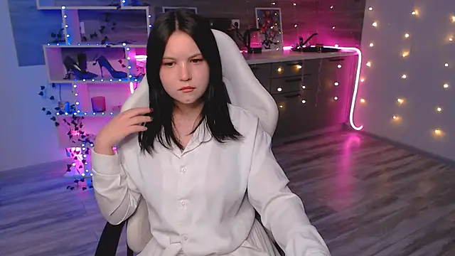 lily milleerr online show from 02.27.26