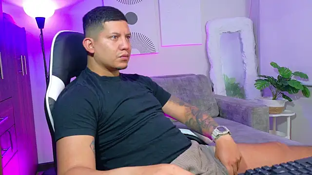  robertobaggioo online show from 05.19.26