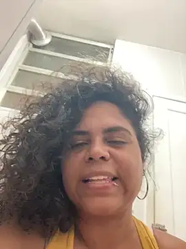 Snapshot of fromjungle chatting on 02.13.26 fromjungle online show from 02.13.26