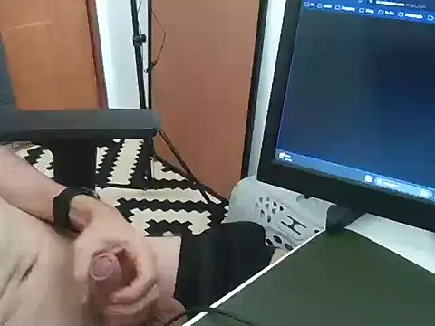 Snapshot of gabe-hot chatting on 02.24.26 gabe-hot online show from 02.24.26