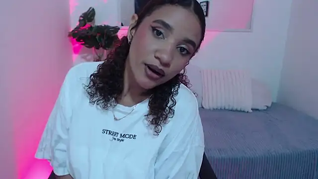 Snapshot of Alice_Grinnerk chatting on 03.01.26 Alice Grinnerk online show from 03.01.26