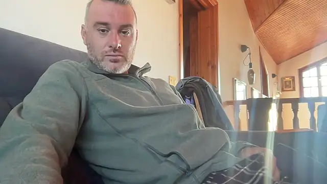 Snapshot of marcovik1 chatting on 02.17.26 marcovik1 online show from 02.17.26