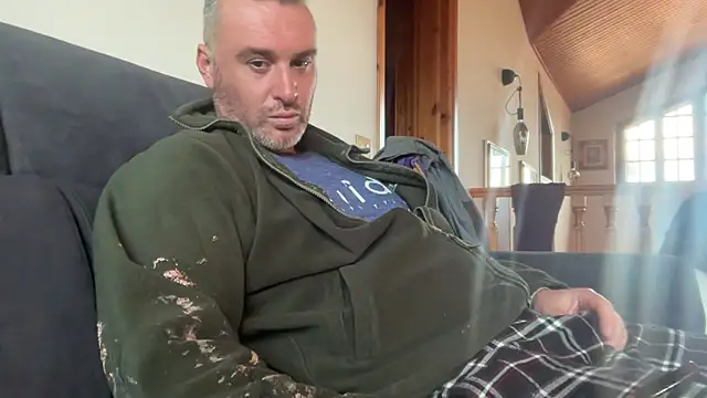 Snapshot of marcovik1 chatting on 02.18.26 marcovik1 online show from 02.18.26